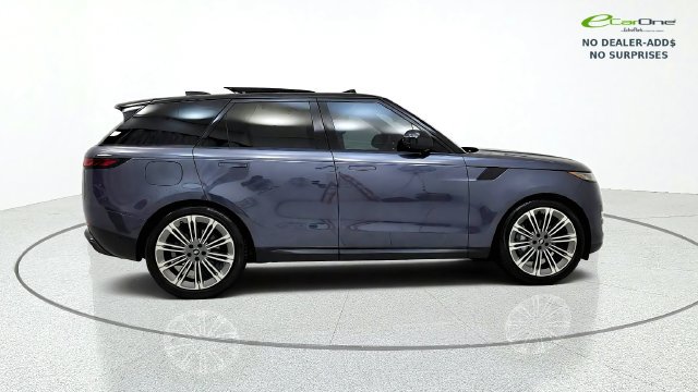 Used 2024 Land Rover Range Rover Sport SE AWD/4WD image 9