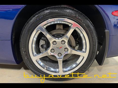 Used 2004 Chevrolet Corvette Coupe w/ Preferred Equipment Group image 10