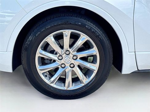 Used 2019 Buick Envision Essence FWD image 31