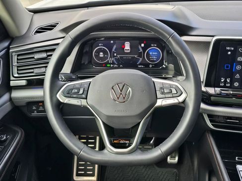 Used 2024 Volkswagen Atlas Peak Edition SEL AWD/4WD image 20
