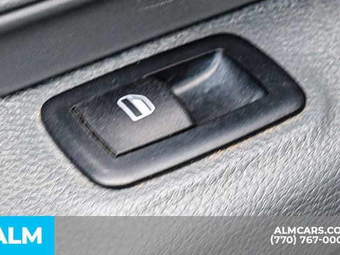 Used 2024 RAM 1500 Classic SLT AWD/4WD image 43