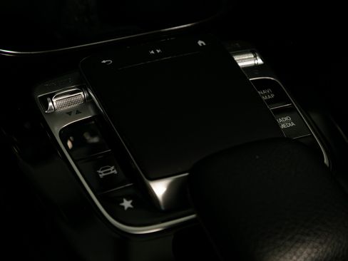 Used 2019 Mercedes-Benz A 220 4MATIC w/ AMG Line image 35