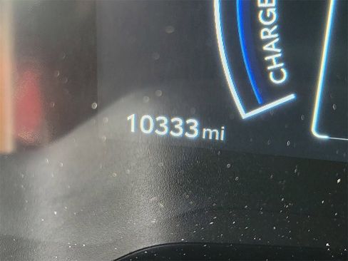 Used 2025 Toyota Corolla Cross AWD Hybrid image 24