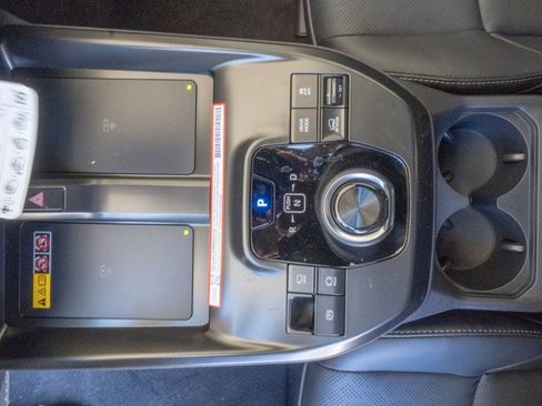 New 2026 Subaru Solterra Limited image 10