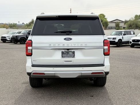 Used 2023 Ford Expedition XLT RWD image 30
