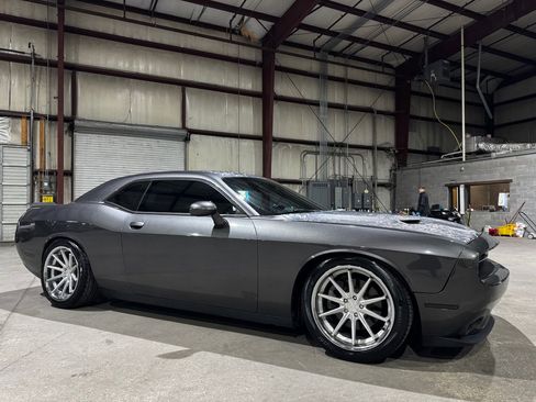 Used 2016 Dodge Challenger R/T Plus image 3