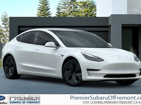 Used 2020 Tesla Model 3 image 1