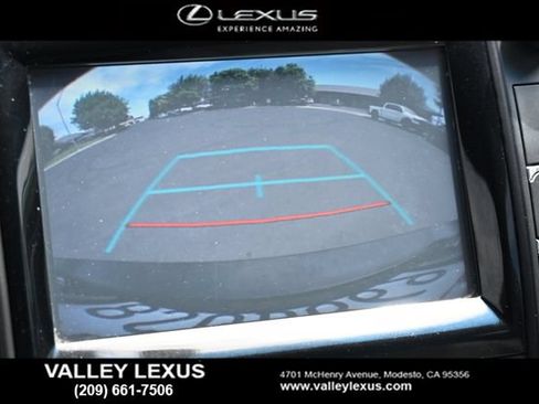 Used 2016 Toyota Camry LE FWD image 6