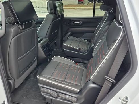 New 2026 GMC Yukon AT4 Ultimate w/ LPO, Floor Liner Package AWD/4WD image 6