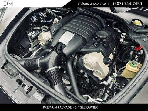Used 2014 Porsche Panamera 4 AWD/4WD image 53