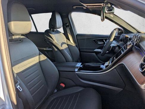 New 2025 Mercedes-Benz GLC 300 4MATIC image 17