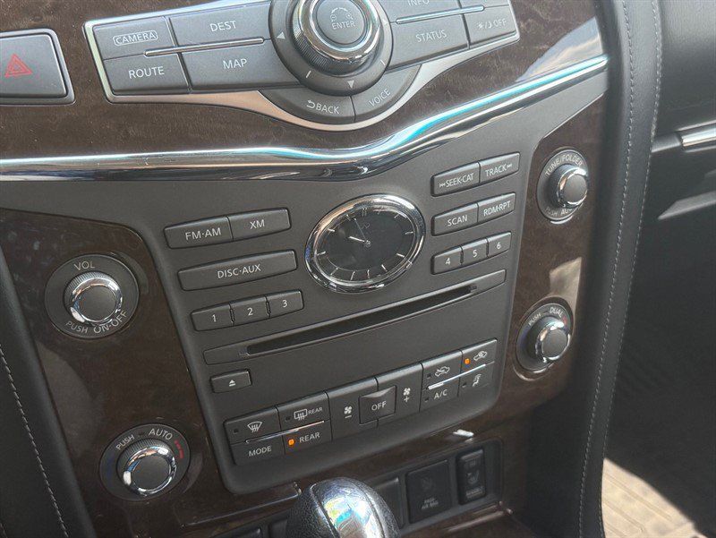 Used 2016 INFINITI QX80 4WD w/ Driver's Assistance Package image 17