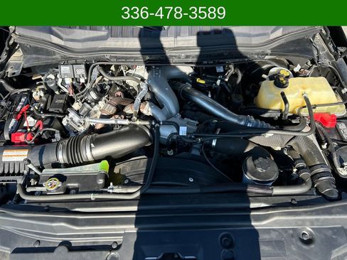 Used 2022 Ford F250 Lariat w/ Black Appearance Package image 22