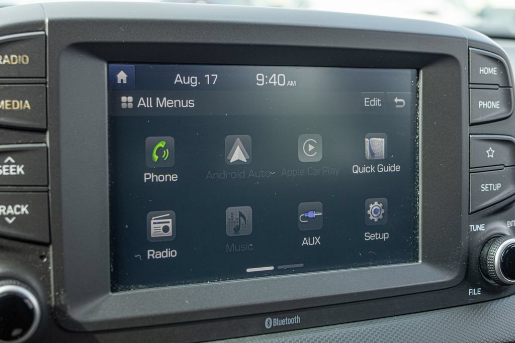 Used 2020 Hyundai Kona SE AWD/4WD image 16