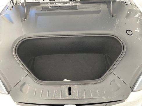 Used 2022 Tesla Model S AWD image 31