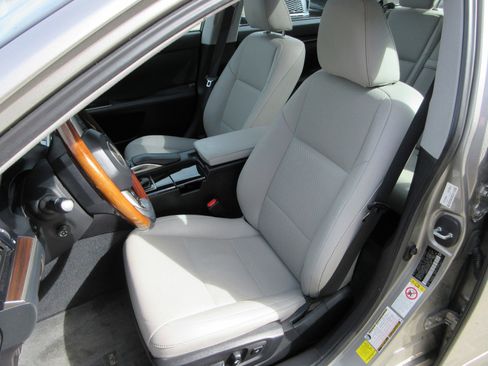 Used 2016 Lexus ES 350 350 w/ Navigation System Package image 20