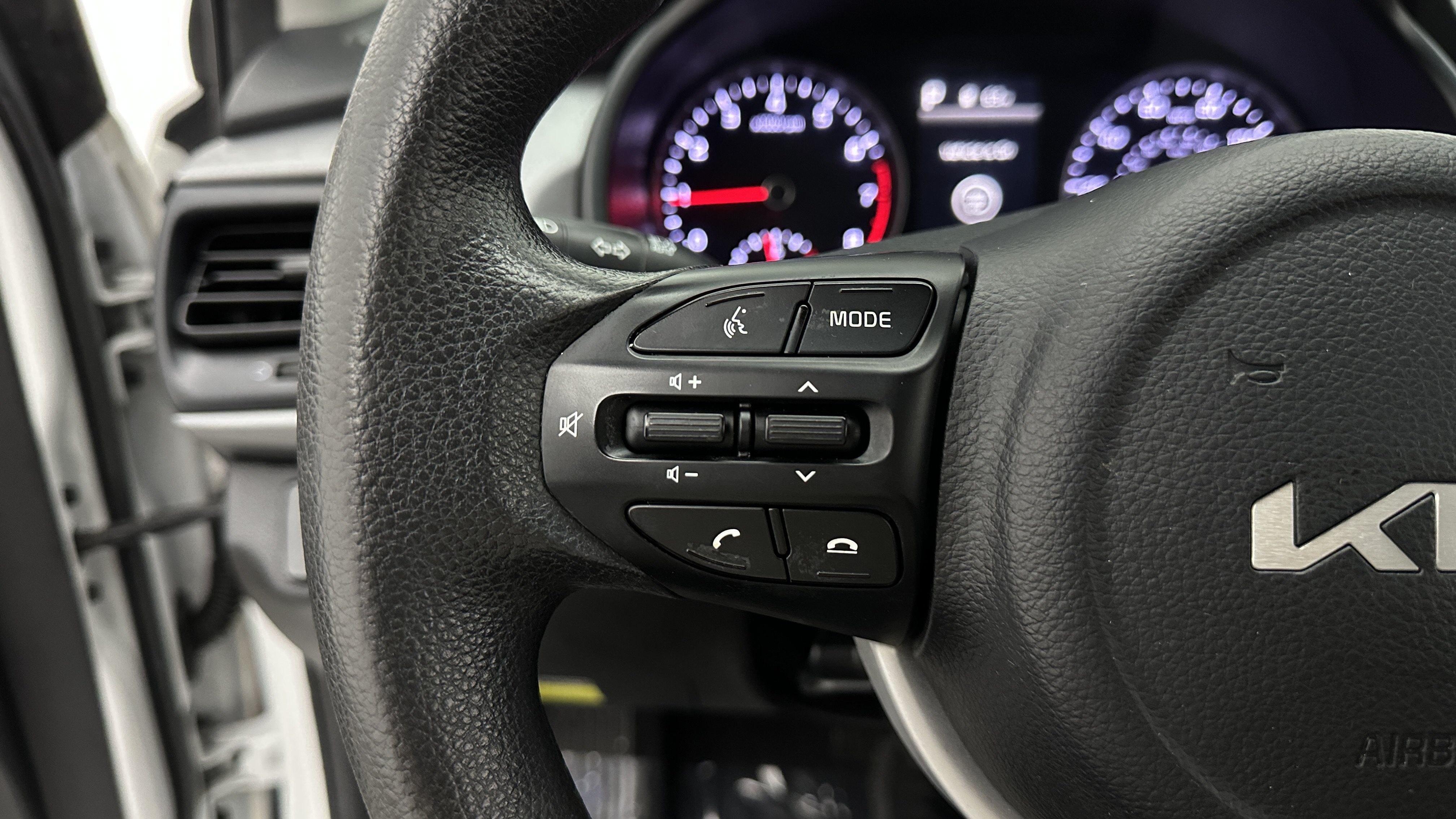 Used 2023 Kia Rio S w/ Technology Package FWD image 21