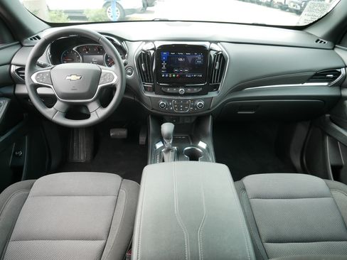 Used 2023 Chevrolet Traverse LT AWD/4WD image 10