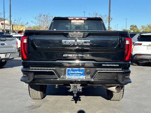 Used 2024 GMC Sierra 3500 Denali Ultimate image 12