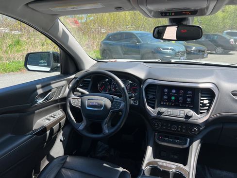 Used 2022 GMC Acadia AT4 w/ Technology Package AWD/4WD image 37