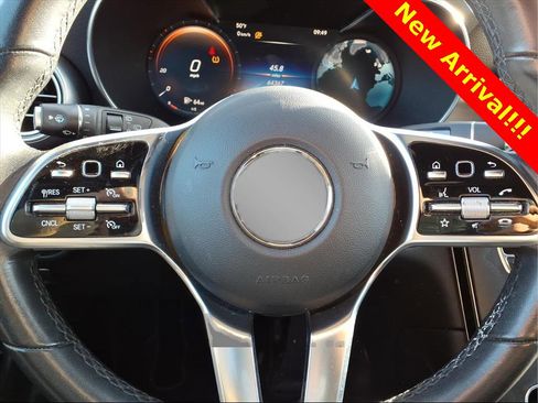 Used 2022 Mercedes-Benz GLC 300 image 12