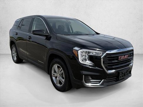 Used 2024 GMC Terrain SLE AWD/4WD image 3