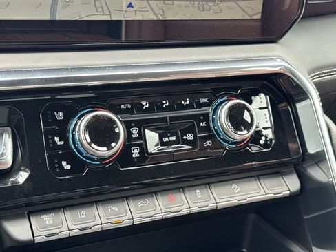 New 2026 GMC Sierra 2500 Denali Ultimate AWD/4WD image 26