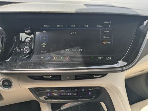 Used 2023 Buick Envision Avenir FWD image 19