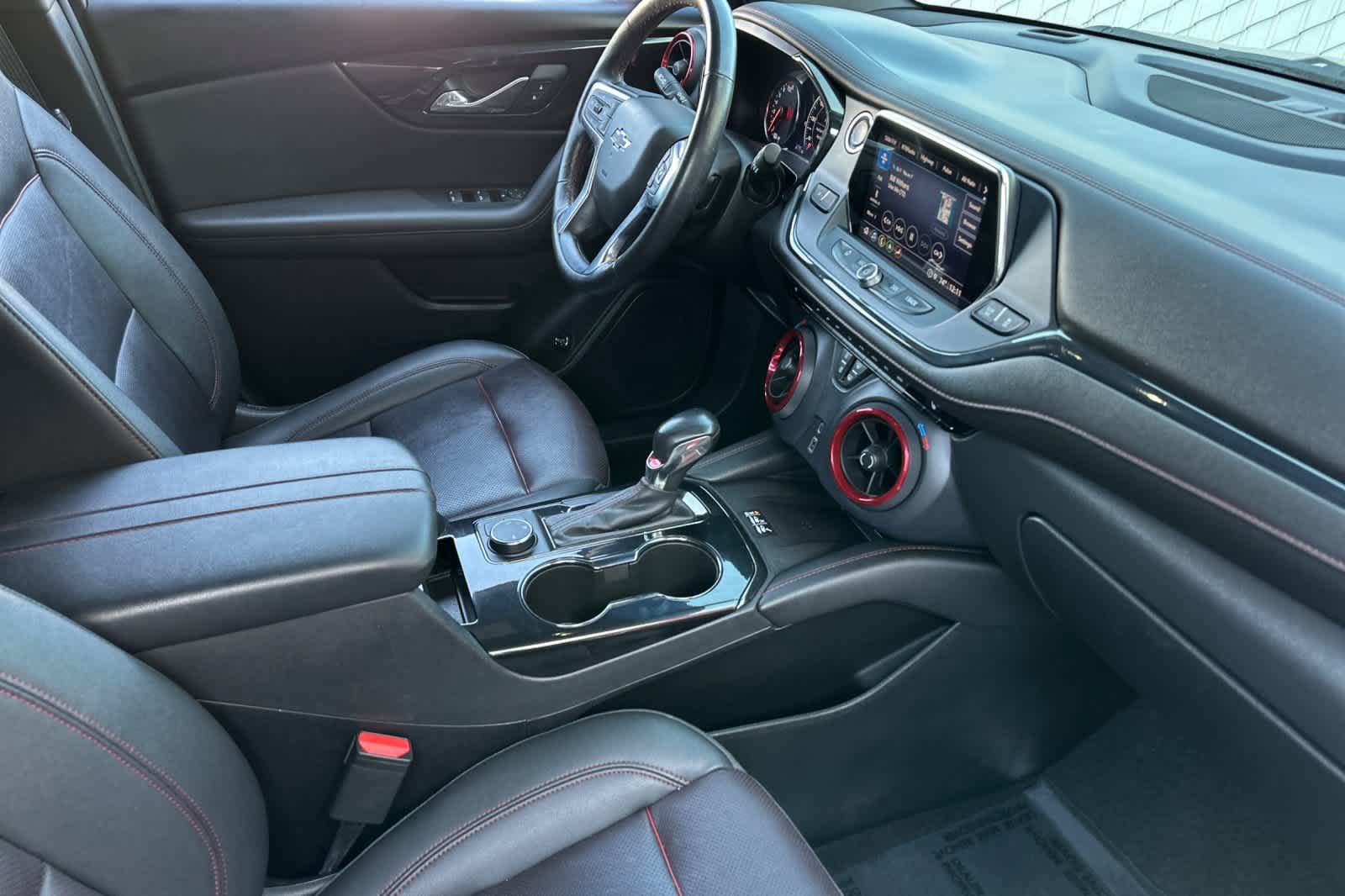 Used 2021 Chevrolet Blazer RS w/ Driver Confidence II Package FWD image 18