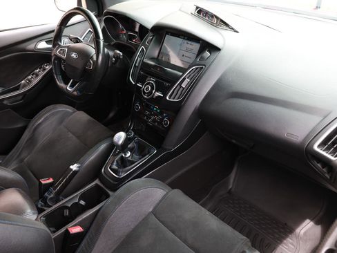 Used 2018 Ford Focus RS image 18