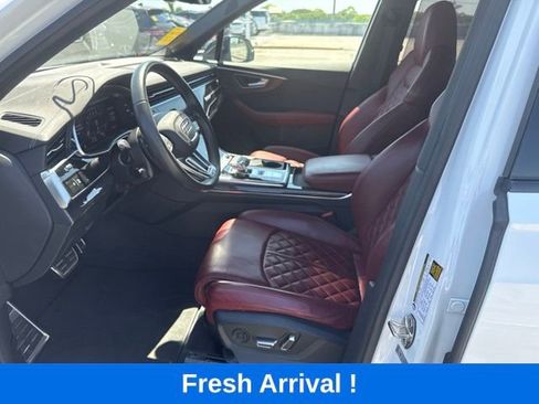 Used 2023 Audi SQ7 Premium Plus w/ Executive Package AWD/4WD image 2