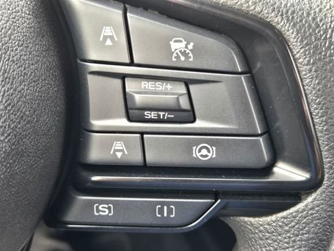 Certified 2025 Subaru Crosstrek 2.0i Premium image 17