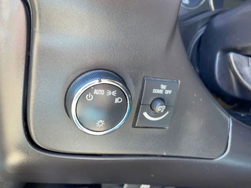 Used 2013 Chevrolet Express 2500 RWD image 21