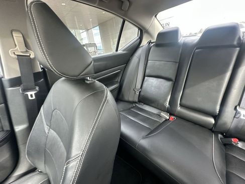 Used 2020 Nissan Altima 2.0 Platinum image 12