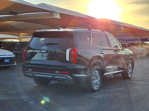 Used 2025 Hyundai Palisade SEL FWD image 4