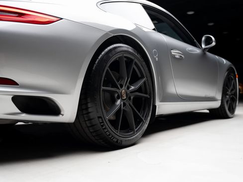 Used 2018 Porsche 911 Carrera RWD image 71