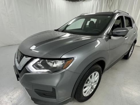 Used 2017 Nissan Rogue SV w/ SV Premium Package AWD/4WD image 7