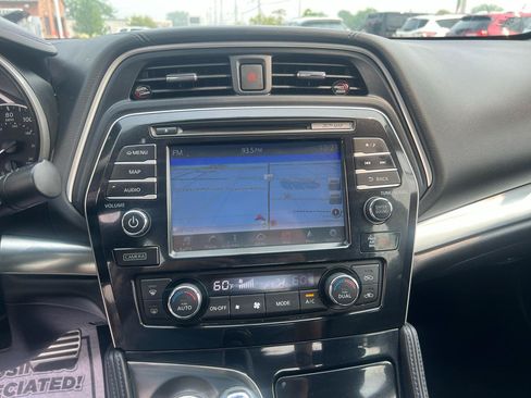 Used 2018 Nissan Maxima SR FWD image 20