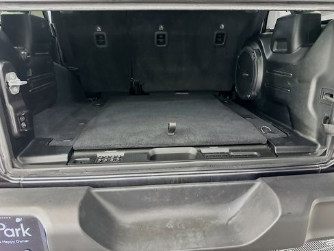 Used 2022 Jeep Wrangler Sport S image 30