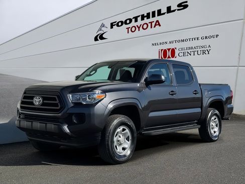 Certified 2023 Toyota Tacoma SR AWD/4WD image 3