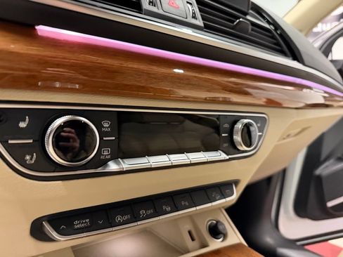 Used 2021 Audi Q5 Prestige w/ Prestige Package AWD/4WD image 53