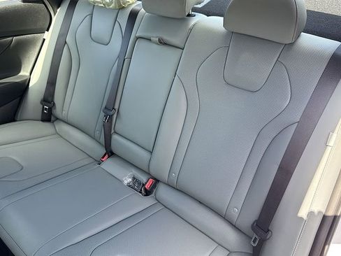 New 2025 Hyundai Elantra Limited w/ Cargo Package FWD image 22