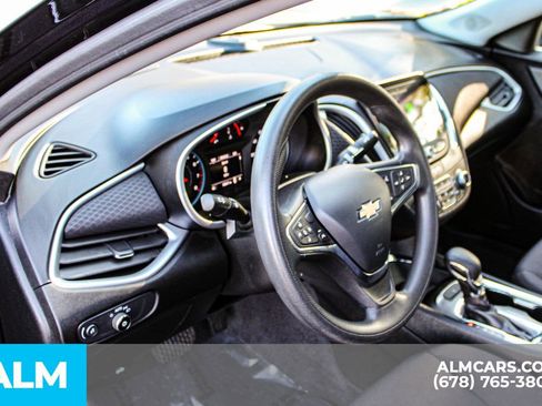 Used 2023 Chevrolet Malibu LT image 32