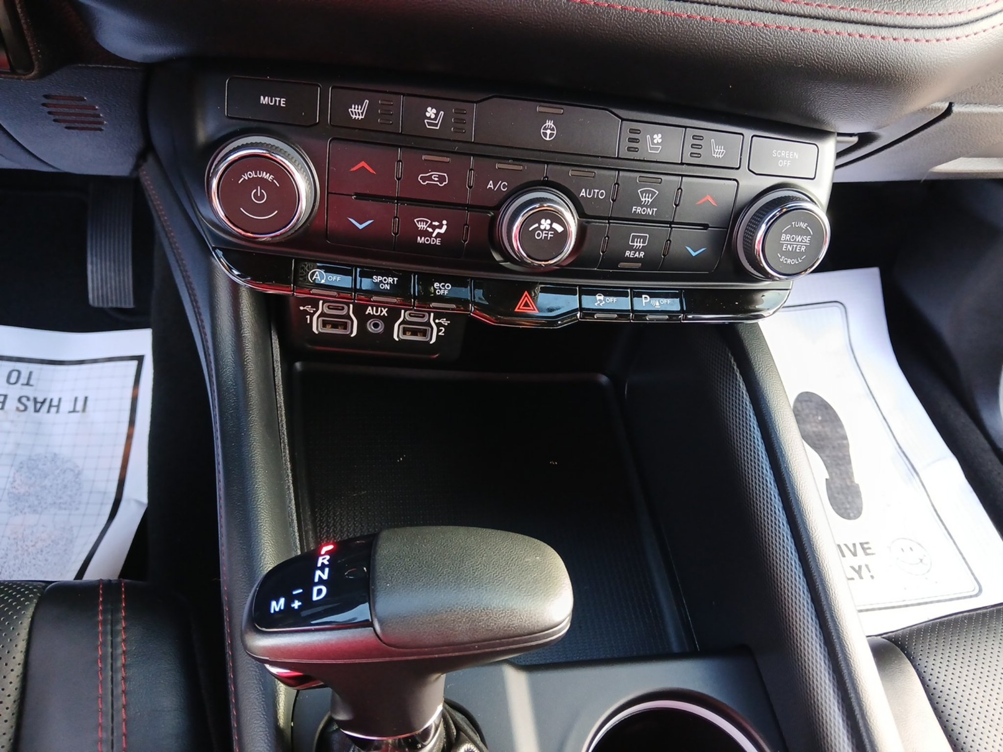 Used 2024 Dodge Durango GT RWD image 18