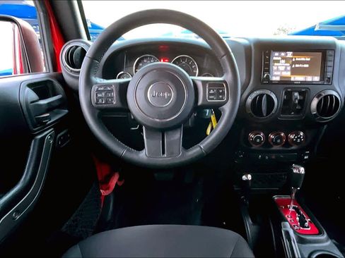 Used 2018 Jeep Wrangler Unlimited Sport image 6