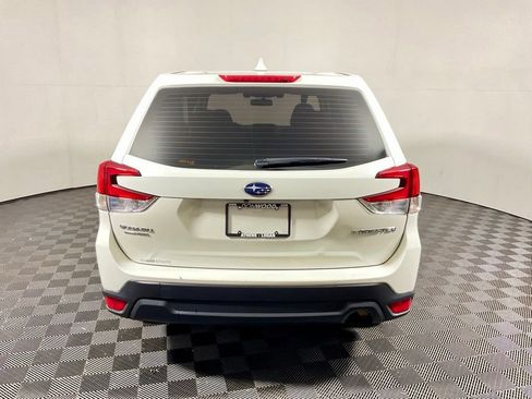 Used 2019 Subaru Forester AWD/4WD image 12