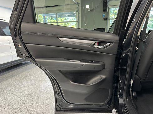 Used 2020 MAZDA CX-5 Touring FWD image 19