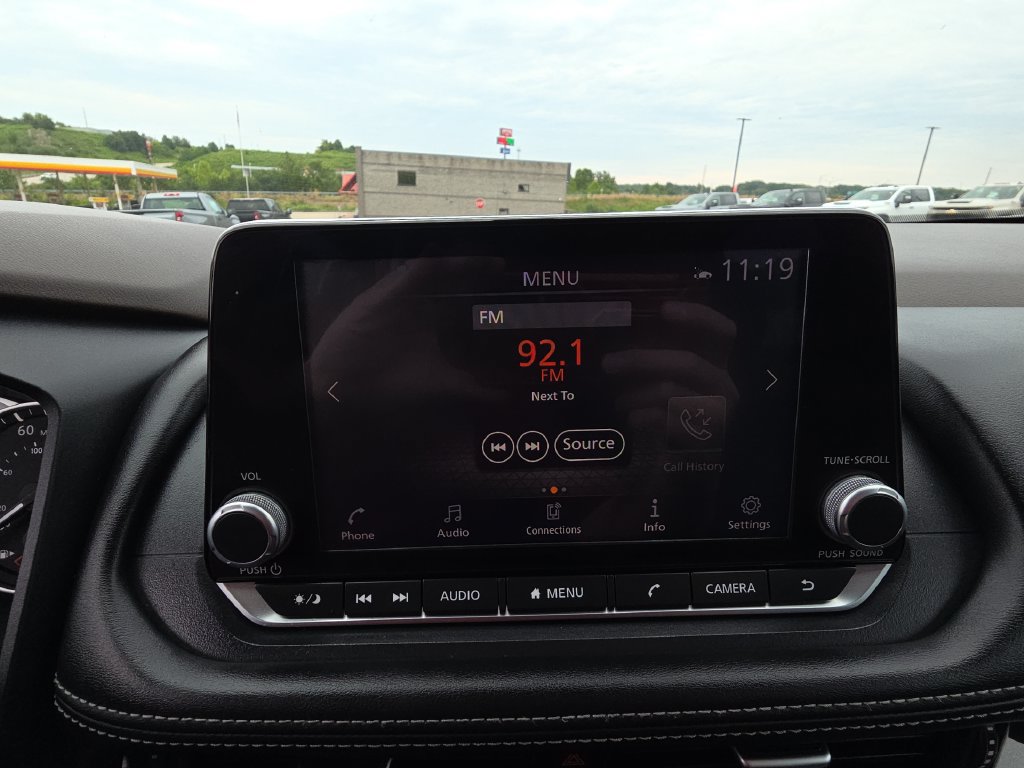 Used 2021 Nissan Rogue SV AWD/4WD image 21