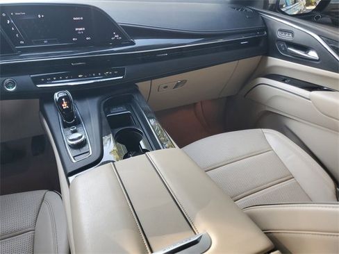 Certified 2023 Cadillac Escalade Premium Luxury w/ Performance Package image 16