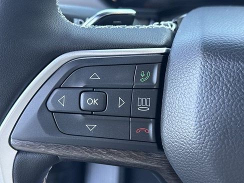 Used 2026 Jeep Grand Cherokee Limited w/ Limited Altitude Package RWD image 45